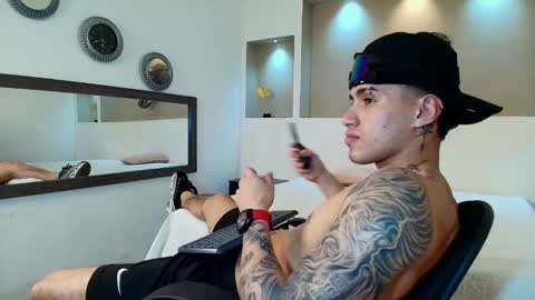 Snapshot of austin_collinss chatting on 1, 2, 2025 AUSTIN online show from 1, 2, 2025