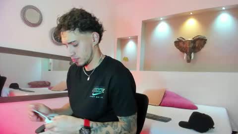 Snapshot of austin_collinss chatting on 24, 2, 2025 AUSTIN online show from 24, 2, 2025