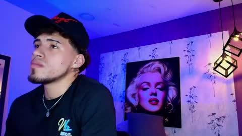 Snapshot of austin_collinss chatting on 1, 3, 2025 AUSTIN online show from 1, 3, 2025