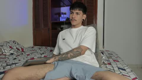 Snapshot of austin_falcon chatting on 13, 9, 2025 Austin online show from 13, 9, 2025