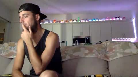 Snapshot of austincutieyes chatting on 10, 9, 2025 AudiEna online show from 10, 9, 2025