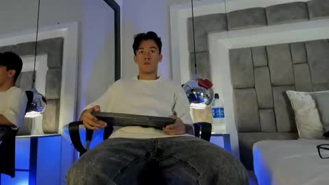 austinreeds online show from 2, 3, 2026