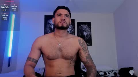 AustinTorres  online show from 11, 11, 2025