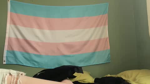 Autumn Loves You online show from 21, 3, 2026