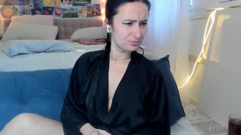 Ava online show from 10, 10, 2025