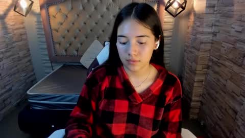 Snapshot of ava_broown chatting on 3, 12, 2024 online show from 3, 12, 2024