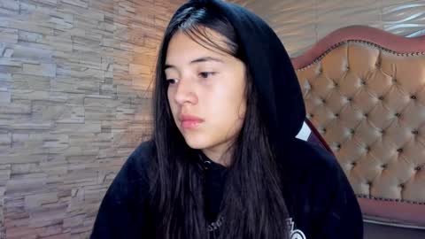 Snapshot of ava_broown chatting on 27, 1, 2025 online show from 27, 1, 2025