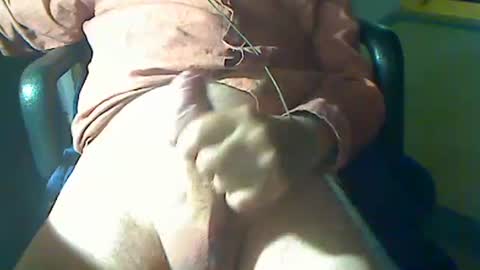 Snapshot of avan05 chatting on 16, 12, 2025 avan05 online show from 16, 12, 2025