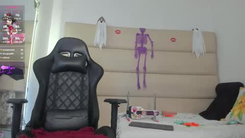 Ava Tomas online show from 28, 10, 2025