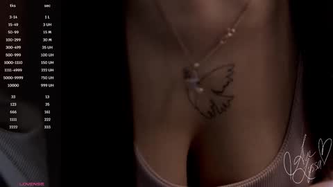 Snapshot of avelyssa chatting on 13, 10, 2025 Goddess Alyssa   online show from 13, 10, 2025