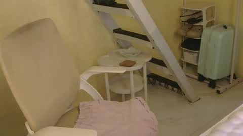 Snapshot of averageuncut1 chatting on 17, 2, 2026 Rhian online show from 17, 2, 2026