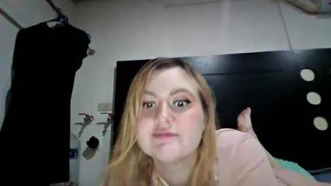 Avery Doll online show from 15, 6, 2026