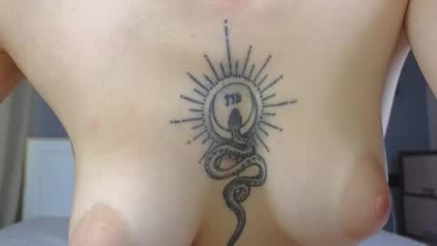 Snapshot of avgustina_love chatting on 11, 2, 2026 avgustina_love online show from 11, 2, 2026