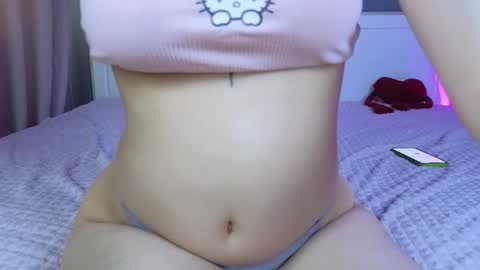 Snapshot of avgustina_love chatting on 25, 2, 2026 avgustina_love online show from 25, 2, 2026