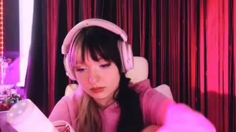 Snapshot of avi_nile chatting on 14, 1, 2026 Avriel online show from 14, 1, 2026