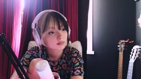 Avriel online show from 12, 7, 2026