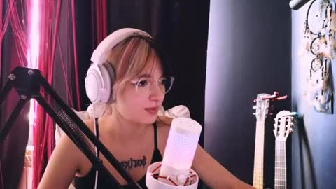 Avriel online show from 1, 8, 2026