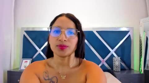 Hot Avie online show from 16, 3, 2026