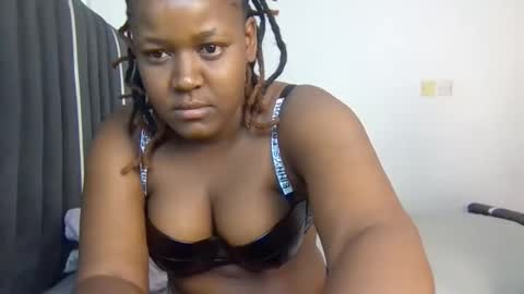 Snapshot of avril_lily chatting on 16, 2, 2026 Avril online show from 16, 2, 2026