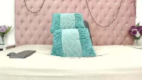 Snapshot of avrilbennettx chatting on 19, 5, 2026 Avril... online show from 19, 5, 2026
