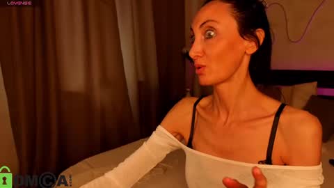 Snapshot of avrora_mars chatting on 6, 7, 2026 Avrora online show from 6, 7, 2026