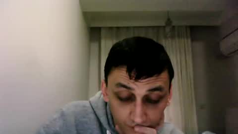 Snapshot of awesenheit chatting on 29, 12, 2024 awesenheit online show from 29, 12, 2024