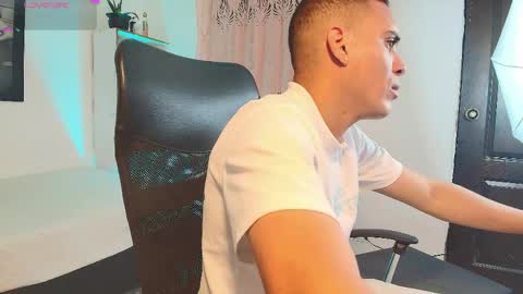 axel__fierro online show from 4, 4, 2026