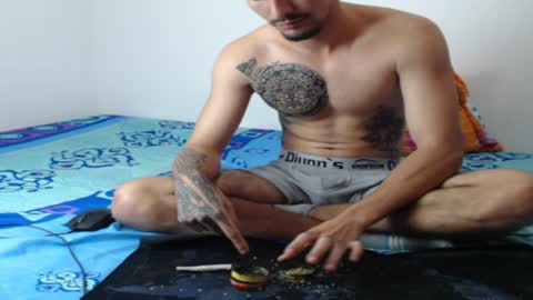 Snapshot of axel_ag chatting on 17, 12, 2024 Axel online show from 17, 12, 2024