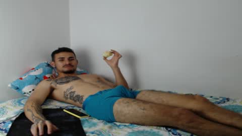 Snapshot of axel_ag chatting on 25, 12, 2024 Axel online show from 25, 12, 2024