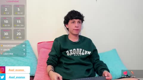 Axel Evanss online show from 8, 1, 2025