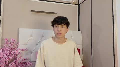 Axel Evanss online show from 27, 10, 2025