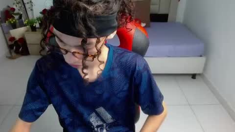 Snapshot of axel_fox7 chatting on 23, 5, 2026 Axel online show from 23, 5, 2026