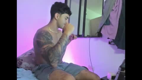 Snapshot of axel_hendrick chatting on 3, 7, 2026 axel_hendrick online show from 3, 7, 2026