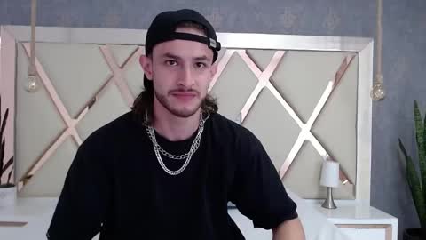 Axel  online show from 31, 5, 2026