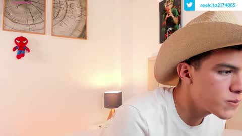 axel slim online show from 12, 10, 2025