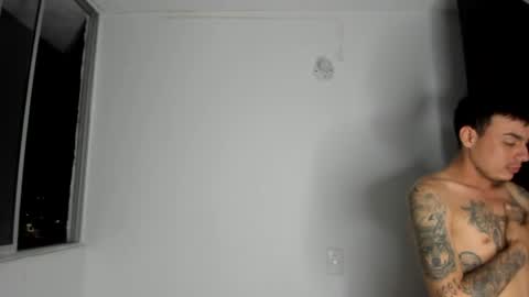 axel_smith10 online show from 26, 4, 2026