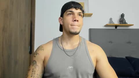 INDEPENDENT MODEL  online show from 19, 10, 2025