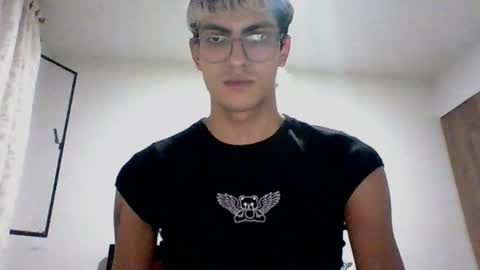 Snapshot of axellatino_ chatting on 2, 12, 2024 Axel  online show from 2, 12, 2024