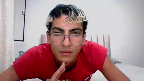 Snapshot of axellatino_ chatting on 11, 12, 2024 Axel  online show from 11, 12, 2024