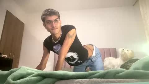 Snapshot of axellatino_ chatting on 31, 12, 2024 Axel  online show from 31, 12, 2024