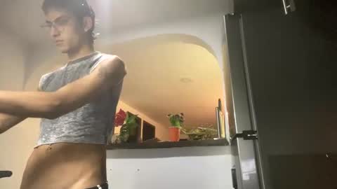 Snapshot of axellatino_ chatting on 11, 1, 2025 Axel  online show from 11, 1, 2025