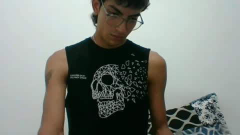 Snapshot of axellatino_ chatting on 9, 2, 2025 Axel  online show from 9, 2, 2025