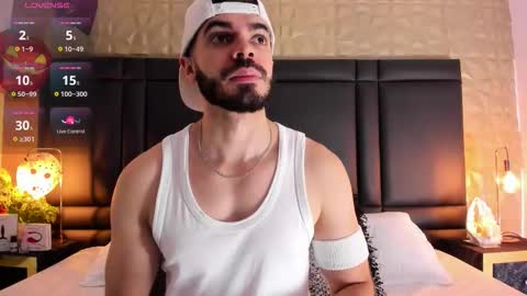 Axel Thompsom online show from 21, 10, 2025