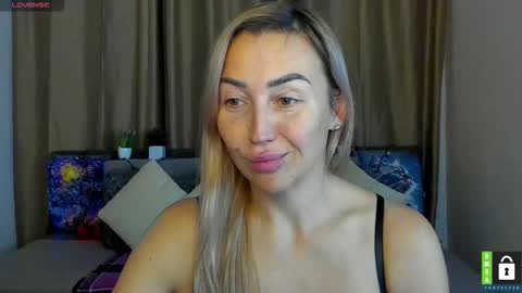 Jully online show from 1, 12, 2025