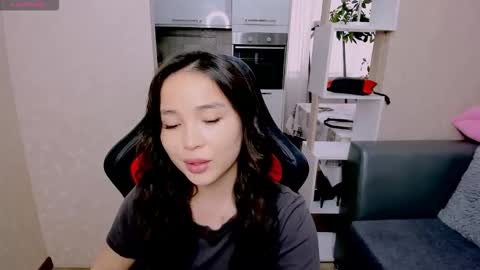 Snapshot of aya_moon chatting on 10, 10, 2025 Aya Moon online show from 10, 10, 2025
