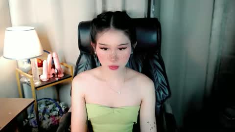 Snapshot of ayahoshilovesyou chatting on 23, 5, 2026 AYAHOSHILOVESYOU online show from 23, 5, 2026