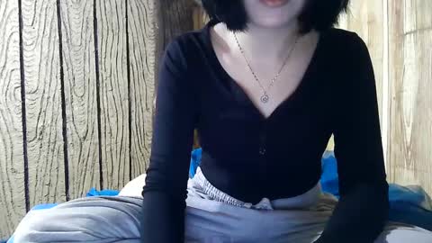 ayesha07 online show from 3, 3, 2025