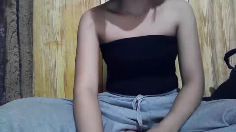 ayesha07 online show from 7, 3, 2025