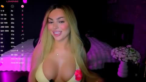  Ayla Demir  online show from 6, 4, 2026