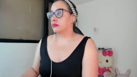 SandyMODELINDEPENDIENT online show from 19, 2, 2025